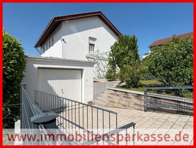 Aussichtslage genießen und charmant Wohnen mit viel Platz für Alle!