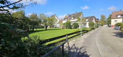 DOPPELHAUSHÄLFTE MIT GROßEM GRUNDSTÜCK IN 79331 TENINGEN