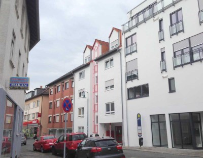 Moderne 2,5 Zimmerwhg mit Wohnküche und Südbalkon