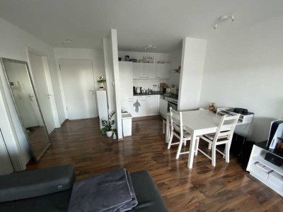 Moderne 2-Zimmer-Wohnung mit Balkon und EBK in Echterdingen