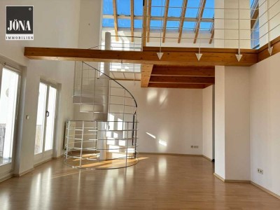 Sonnige 4-Zimmer-Maisonette-Wohnung mit Balkon in Neudrossenfeld