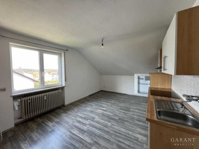 Charmante 4 Zimmer-Wohnung im Grünen-Stadtnahes Wohnen in der Nähe von Regensburg