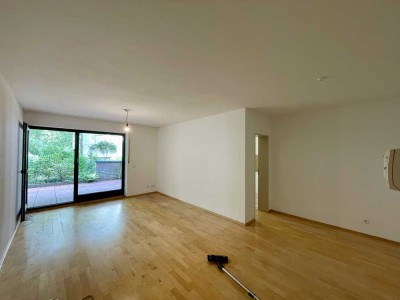 Ruhige 2,5-Raum-EG-Wohnung mit großer Terrasse und Parkanlage