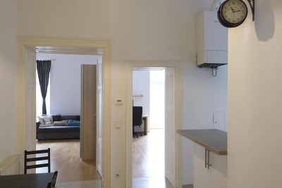 Charmantes Altbaujuwel mit französischem Balkon – perfekt für Zwei