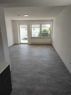 Helle und neusanierte 4,5-Raum-Wohnung in Töging
