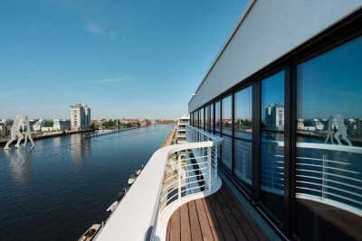 WAVE. WATERSIDE LIVING BERLIN: Penthouse mit privatem Sundeck