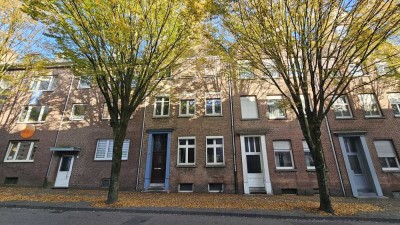Anlageobjekt mit sechs Mieteinheiten (eine Wohnung und fünf Zimmer), zentral gelegen in Kleve
