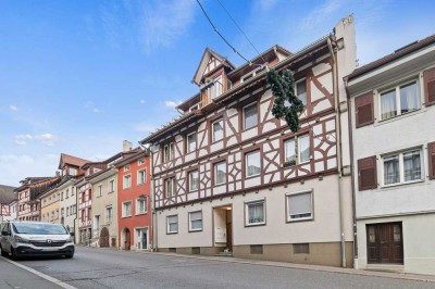 Wohnen im Herzen Überlingens: 3 Zimmer mit Balkon – freistehend!