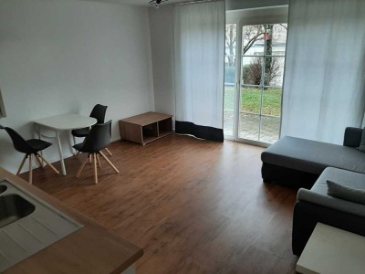 Helle EG-Wohnung mit zwei Zimmern sowie Terrasse und EBK in Tiengen mittlerer Berg