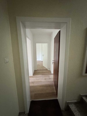 Renovierte 2-Zimmer-Wohnung mit Balkon in der Feldmark