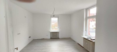 Erstbezug nach Sanierung: Schöne 4-Raum-Wohnung in Mannheim  Neckarau