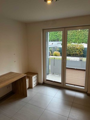 Vollmöblierte 1 Zimmer Wohnung mit Balkon und Stellplatz