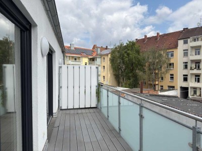 Helle Wohnung m.EBK, großer Balkon ,Fußbodenheizung, Parkett, Stellplatz u.v.m.