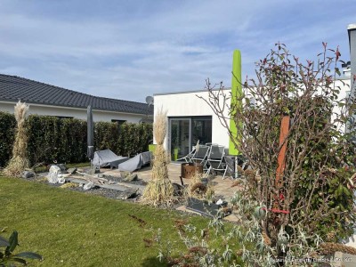 Exklusives Einfamilienhaus mit ELW zu vermieten