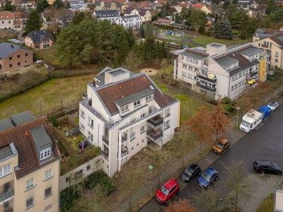 Provisionsfrei: vermietete Dachgeschosswohnung mit Dachterrasse in ruhiger Grünlage - Kirchsteigfeld