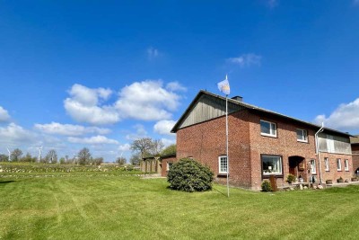Viel Platz für eigene Ideen - Ruhig gelegener Resthof mit Ausbaureserve und Weidefläche