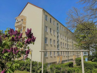 Erstbezug! Frisch renovierte Komfortwohnung mit Wohnküche in ruhiger Lage.