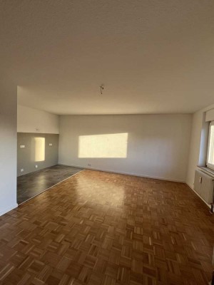 Helle 2-Zimmer-Wohnung mit Balkon in Ettlingen