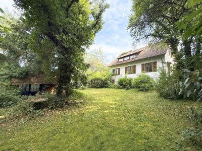 Wohnhaus mit Traumgrundstück am Waldrand