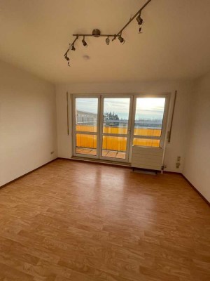 Ab 01.12.2024, praktisches Appartement inkl. Balkon, Aufzug, TG und EBK