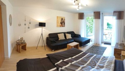 Neuwertige, liebevoll eingerichtete 2 Zimmer-Wohnung