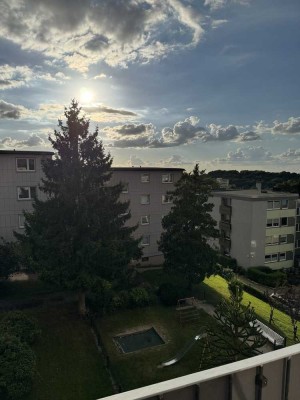 Frisch renovierte 3 Zimmer Wohnung sofort bezugsfertig