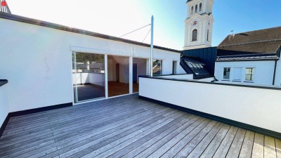 Elegante Dachgeschosswohnung mit großzügiger Terrasse!