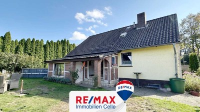PROVISIONSFREI: Einfamilienhaus mit Doppelgarage auf dem Dorf! (SY-1020-72)