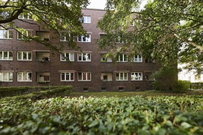 Erstbezug nach Großmodernisierung! Helle Drei-Zimmer-Wohnung mit Loggia!