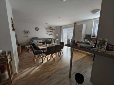 Attraktive und gepflegte 2,5-Raum-Wohnung mit EBK in Cottbus