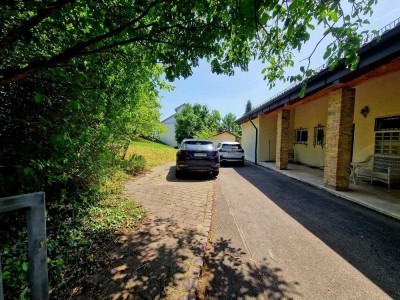 Für Generationen gebaut - großzügiges Familiendomizil in ruhiger Aussichtslage
