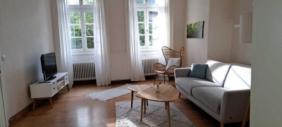 Stilvolle, voll super voll möblierte 2-Raum Wohnung