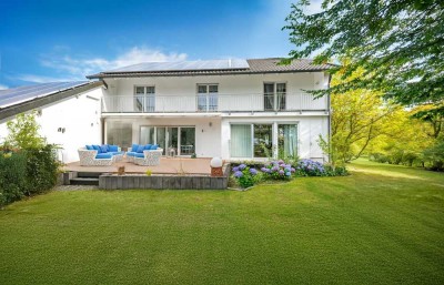 ++ Traditionelle CHEFARZT-VILLA trifft familiegerechte MODERNE! 241qm Wfl, ELW & PARKGRUNDSTÜCK!