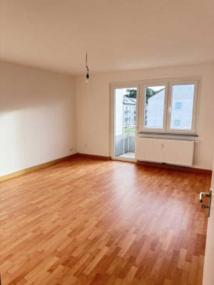 ***GARBSEN - renovierte, gemütliche 3-Zimmer-Wohnung mit Balkon***