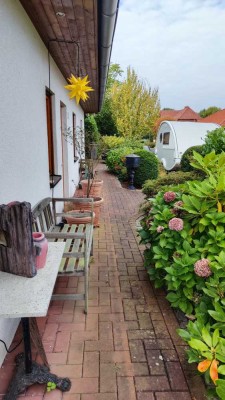TOP ! WUNDERSCHÖNER BUNGALOW MIT KAMIN UND TRAUMGRUNDSTÜCK IN UNMITTELBARER NÄHE ZUM STEINHUDER MEER