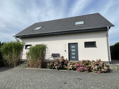 Doppelhaus – Wohnen, Arbeiten, Generationen vereint