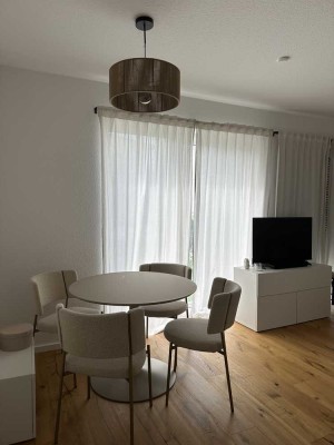 Stilvolle 2-Raum-EG-Wohnung mit gehobener Innenausstattung mit Terrasse, Einbauküche u. Tiefgarage