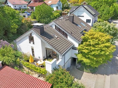Großzügiges Einfamilienhaus mit Einliegerwohnung, Garten und Sauna