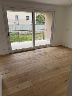 Geschmackvolle Neubau-3-Zimmer-Wohnung mit gehobener Innenausstattung mit Balkon in Kieselbronn