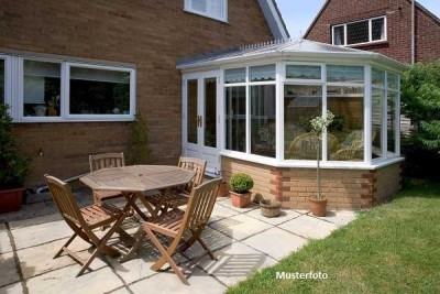 Einfamilienhaus, Dachterrasse, Garten, Garage