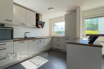 KERNSANIERTE 3,5 ZIMMER-WOHNUNG MIT EINZELGARAGE IN PLIEZHAUSEN!