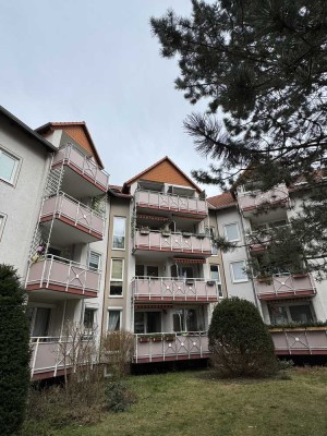 2 Raum-Wohnung im DG mit Balkon in begehrter Wohnlage