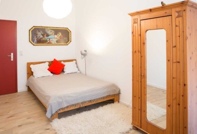 Stilvoll möblierte 2-Zimmer-Wohnung in Köln Kalk, befristet