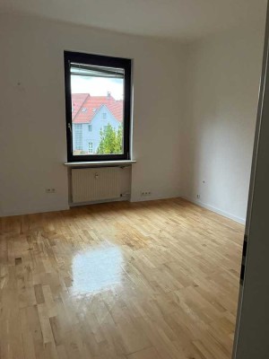 Sie lieben die Ruhe? Renovierte 3-Zimmerwohnung ab sofort!