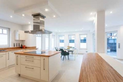 Exklusive & hochwertige Wohnung mit Terrasse und Garten in Refrath!