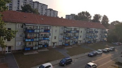 Für EG-Liebhaber: Gut geschnittene 2-Zimmerwohnung mit Balkon