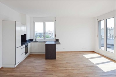 Stilvolles Penthouse mit Dachterrasse & Blick über den Postplatz – 5 Zimmer in Citylage
