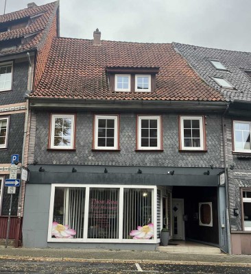 Wohnen über zwei Etagen, direkt in der Einbecker Innenstadt!