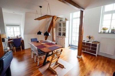 Exklusive 4-Zimmer Maisonette-Wohnung am Yachthafen mit Dachterrasse und Weserblick