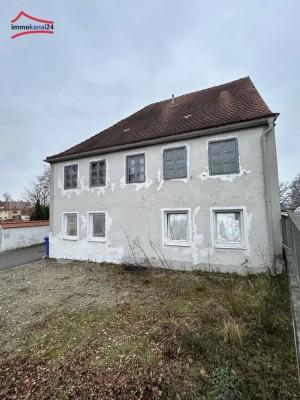 Einfamilienhaus mit großem Gestaltungsspielraum und direkter Flusslage in 86732 Oettingen